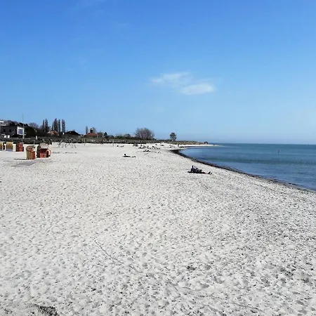 Muschelgetuschel Im Prinz Hamlet - Pool Und Direkte Strandlage بيلزيرهاكين