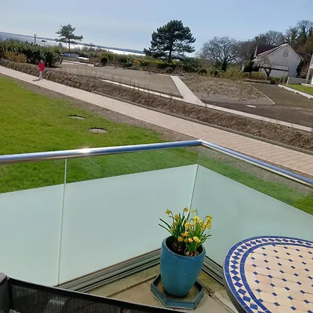 Muschelgetuschel Im Prinz Hamlet - Pool Und Direkte Strandlage Lägenhet Pelzerhaken